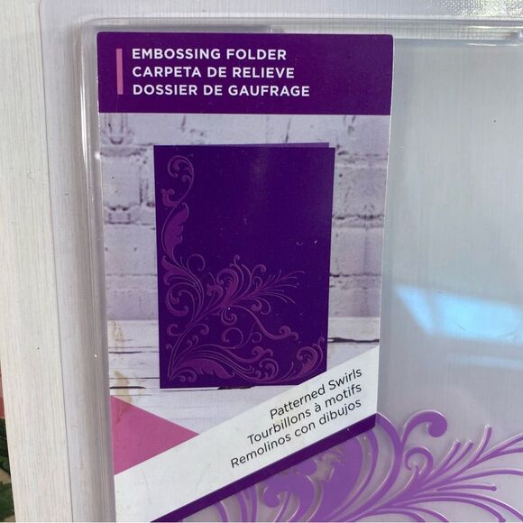 Gemini by Crafters Companion 1 Piece Embossing Folder Patterned Swirls NWT 5 x 7 - Picture 2 of 3
